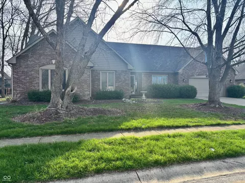 631 Hamlet Dr, Avon, IN 46123