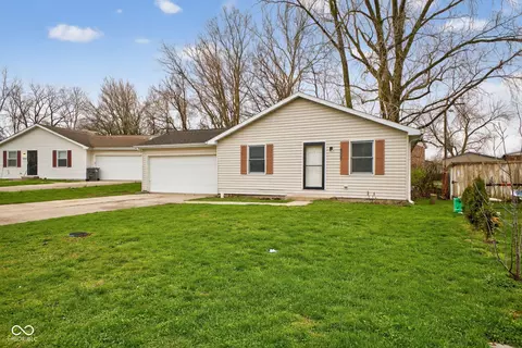 9254 E 39th Pl, Indianapolis, IN 46235