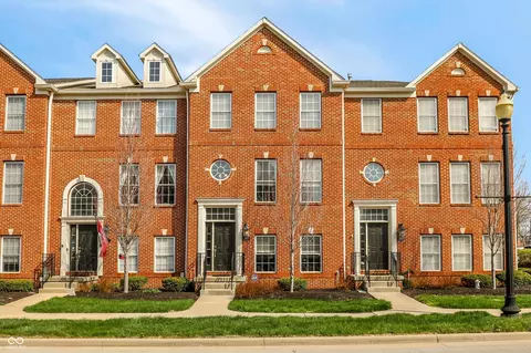 345 Autumn Dr, Carmel, IN 46032