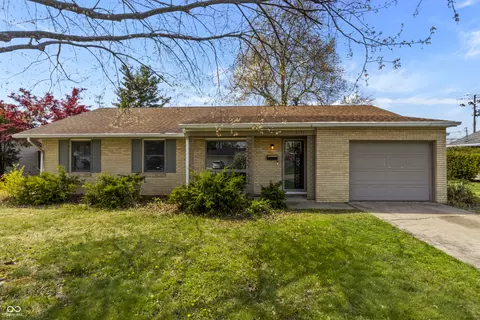 2130 Westline Dr, Columbus, IN 47203