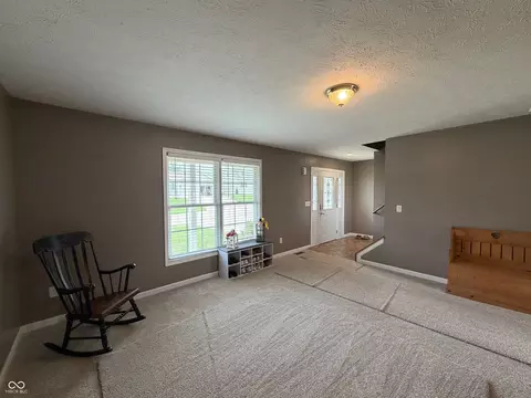 1010 Sunset Dr, Covington, IN 47932 photo 2