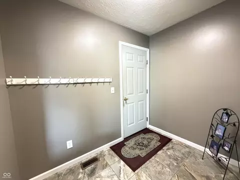 1010 Sunset Dr, Covington, IN 47932 photo 31