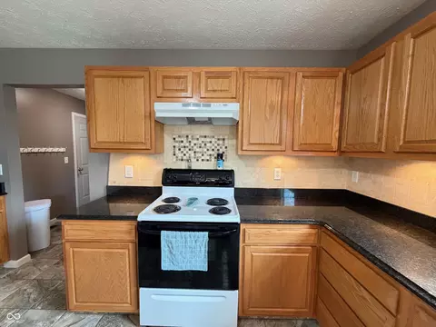 1010 Sunset Dr, Covington, IN 47932 photo 10