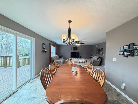 1010 Sunset Dr, Covington, IN 47932 photo 5