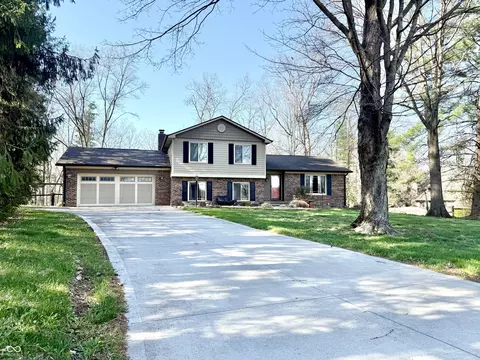 442 W Edgewood Dr, Danville, IN 46122