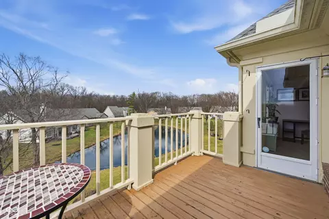 7601 Newport Bay Dr #308, Indianapolis, IN 46240