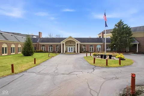 7601 Newport Bay Dr #308, Indianapolis, IN 46240
