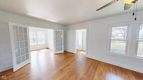 Living - 749 S River Rd, Covington, IN 47932 photo 10 of 10