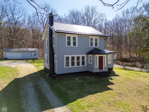 749 S River Rd, Covington, IN 47932