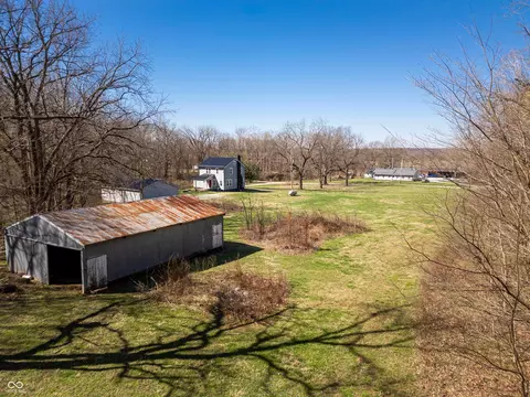 Exterior - 749 S River Rd, Covington, IN 47932 photo 10 of 10