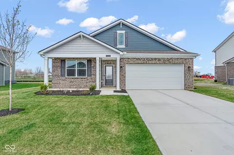 1114 Winterfield Blvd, Franklin, IN 46131