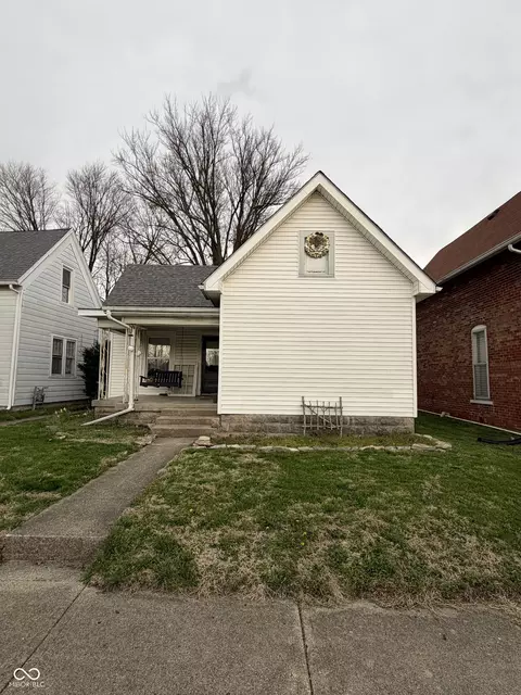 218 E 10th St, Rushville, IN 46173