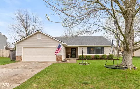 5504 Kelly Anne Way, Noblesville, IN 46062