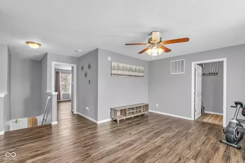 Entry Way - 2297 Shadowbrook Dr, Plainfield, IN 46168 photo 4 of 4
