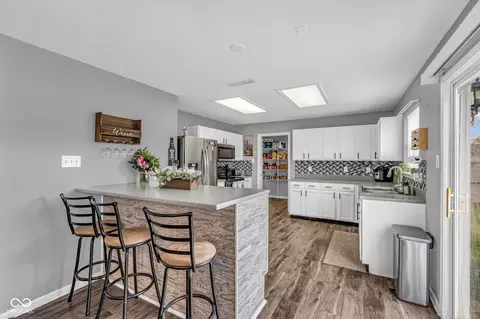 Kitchen - 2297 Shadowbrook Dr, Plainfield, IN 46168 photo 1 of 4