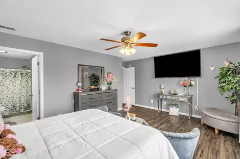 Bedroom - 2297 Shadowbrook Dr, Plainfield, IN 46168 photo 3 of 7
