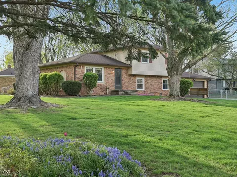 3029 San Jose Dr, Greenwood, IN 46143