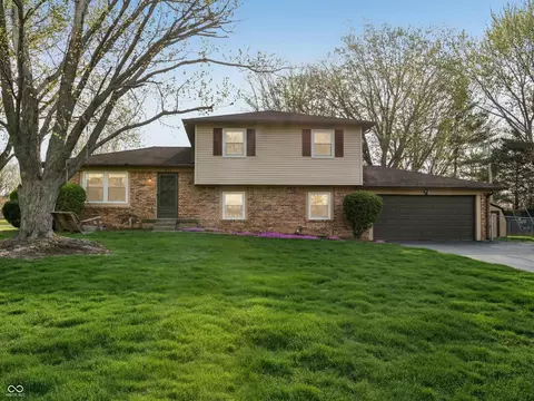 3029 San Jose Dr, Greenwood, IN 46143