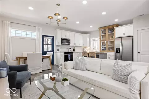 26 Adler St, Indianapolis, IN 46225