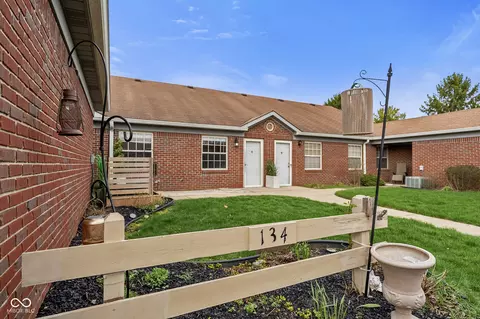 134 Andrews Blvd, Plainfield, IN 46168