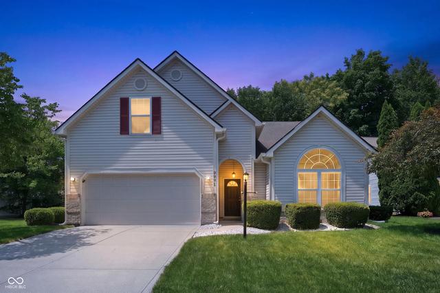 5876 Lost Oaks Dr, Carmel, IN 46033