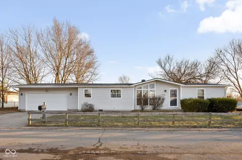 6329 Dardeb Rd, Indianapolis, IN 46241