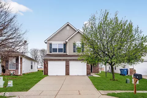 15472 Old Pond Cir, Noblesville, IN 46060