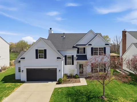 6569 Hunters Rdg S, Zionsville, IN 46077