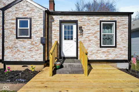 132 S 7th Ave S, Beech Grove, IN 46107