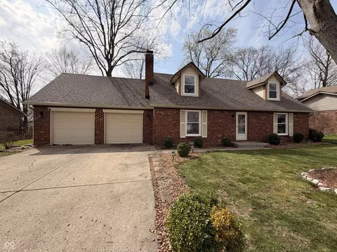 478 Raintree Dr, Danville, IN 46122