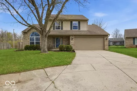 18 Village Pkwy, Pendleton, IN 46064