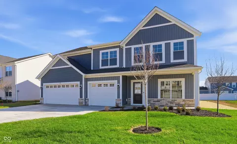 7193 Jackson Dr, Cumberland, IN 46229