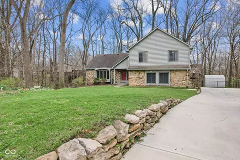 957 Sleepy Hollow Ct, Greenwood, IN 46142