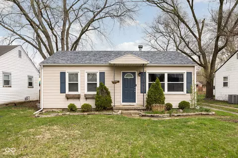 824 W Vinyard St, Anderson, IN 46011