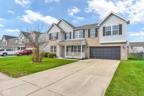 11218 Hylas Dr, Noblesville, IN 46060
