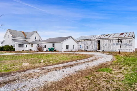 Exterior - 4682 E Division Rd, Windfall, IN 46076 photo 1 of 5