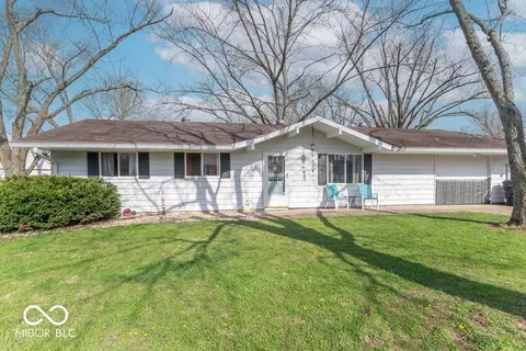 1204 Dusty Trl, Greenwood, IN 46142