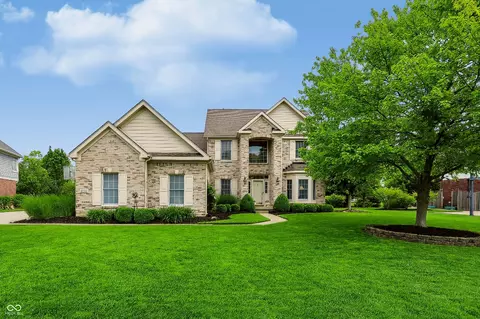 4534 Sunflower Ct, Zionsville, IN 46077