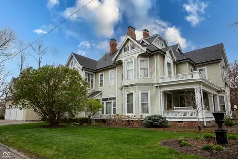 313 E Wabash Ave, Crawfordsville, IN 47933