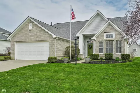 8304 Hunters Meadow Ct, Indianapolis, IN 46259