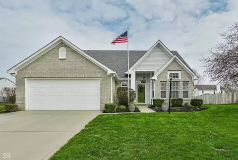 8304 Hunters Meadow Ct, Indianapolis, IN 46259