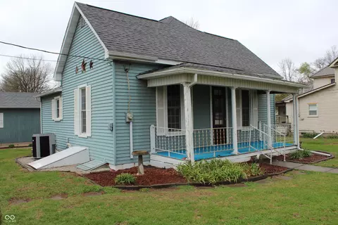 364 S Main St, Rosedale, IN 47874