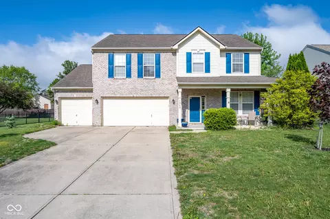 1962 Spring Beauty Ct, Avon, IN 46123