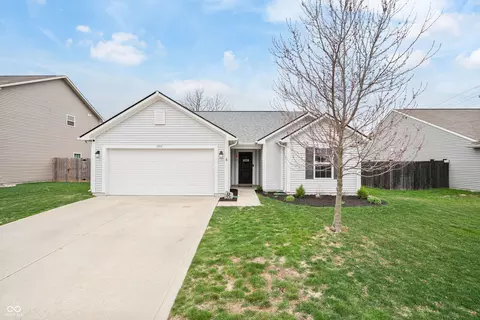1004 Maple Run Dr, Sheridan, IN 46069