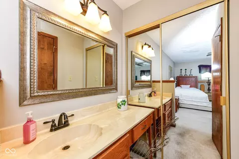 7812 Hampton Pl, Fishers, IN 46038 photo 16