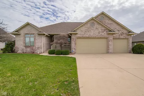 2743 Baywater Ct, Greenwood, IN 46143