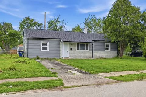 8304 Schoen Dr, Indianapolis, IN 46226