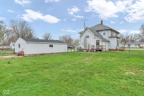 Exterior - 309 E Forest Home St, Roachdale, IN 46172 photo 9 of 14