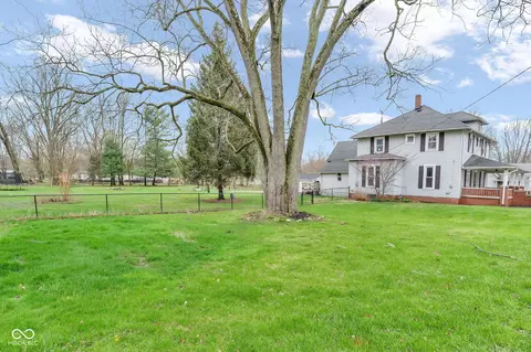 Exterior - 309 E Forest Home St, Roachdale, IN 46172 photo 6 of 14