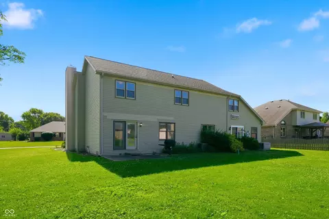 Exterior - 8749 Carriage Ln, Pendleton, IN 46064 photo 5 of 11